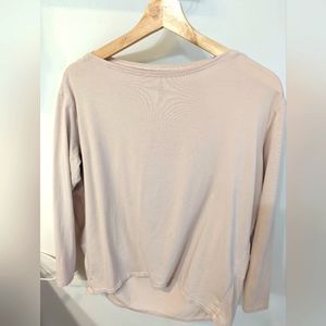 Lululemon back in action long sleeve